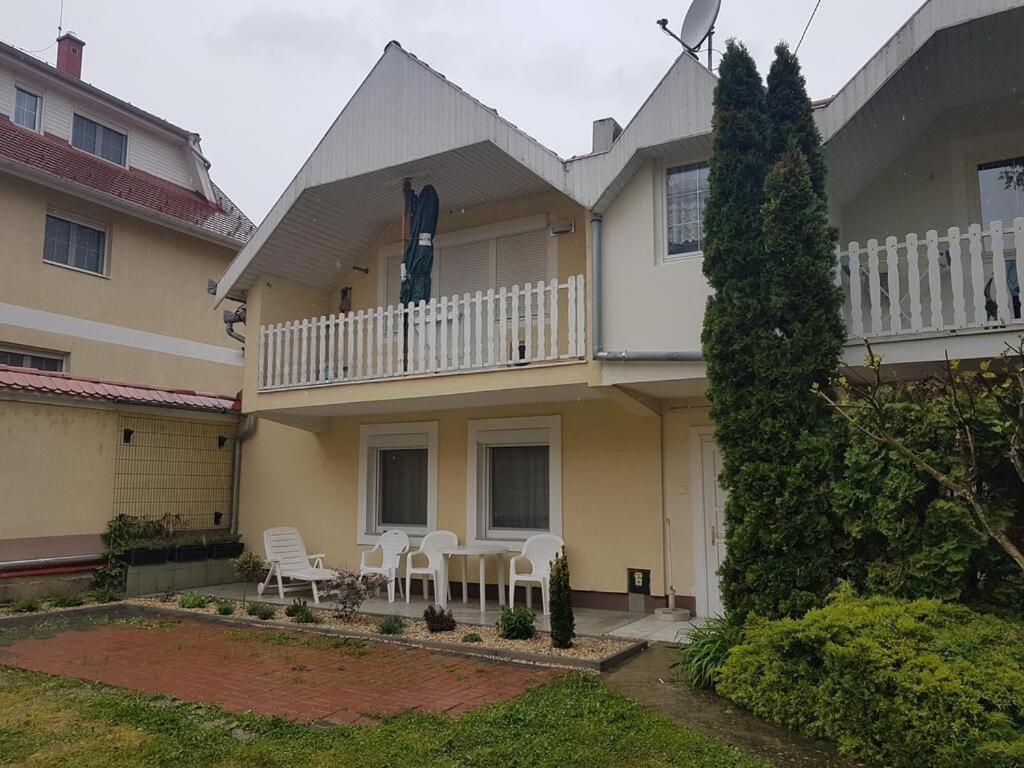 Centrum 2 Apartmanok Hévíz Exteriör bild
