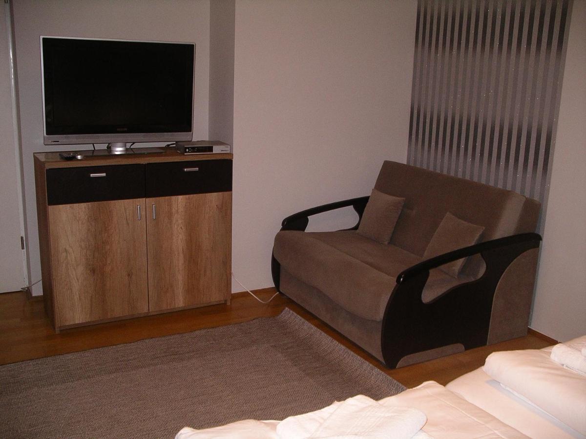 Centrum 2 Apartmanok Hévíz Exteriör bild