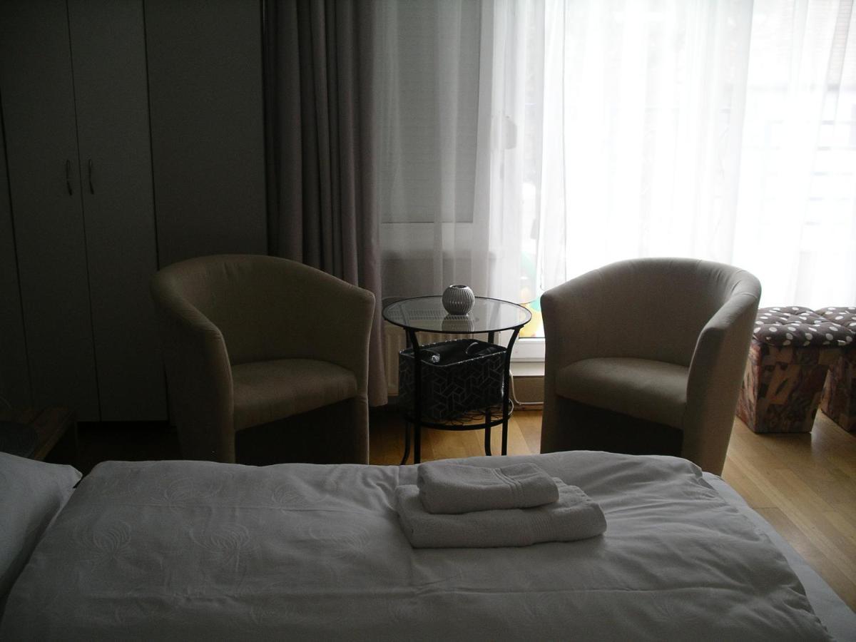 Centrum 2 Apartmanok Hévíz Exteriör bild